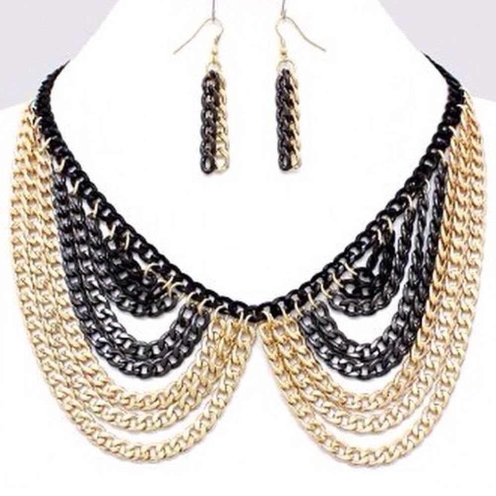 Peter Pan Black n Gold Necklace